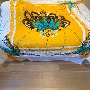 GIANT Veuve Cliquot + Hipanema Fringed Scarf